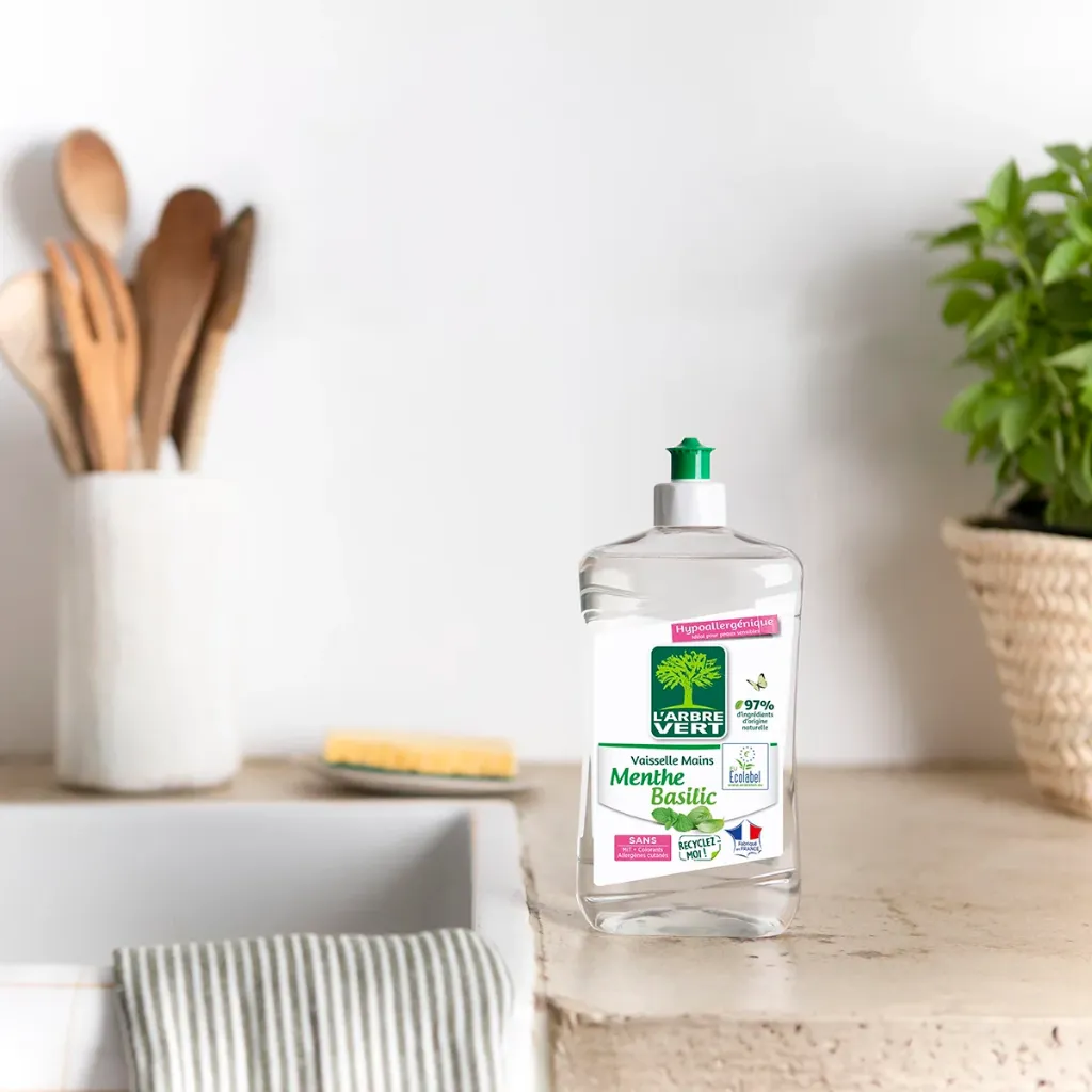 liquide-vaisselle-menthe_basilic-500ml_galerie_2.webp